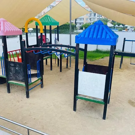 Апартаменты Modern Vacation At Elysia Park Пафос