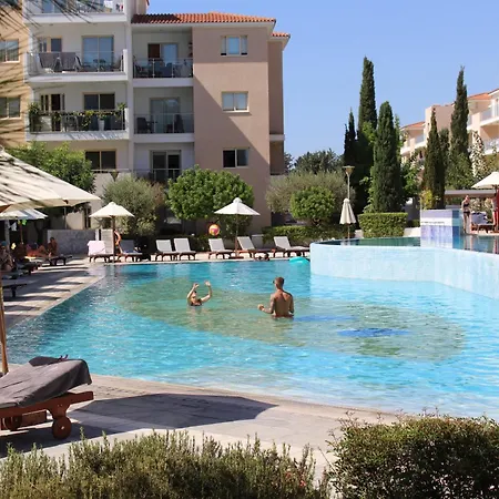 Modern Vacation At Elysia Park Апартаменты Пафос