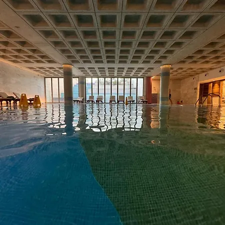 아파트 Modern Vacation At Elysia Park 파포스